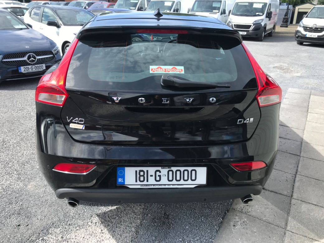 2018 Volvo V40