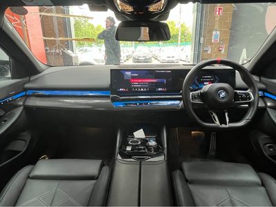 2025 BMW i5