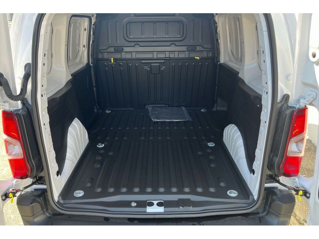 2024 Peugeot Partner