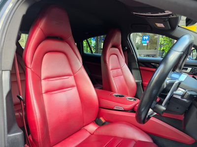 2018 Porsche Panamera