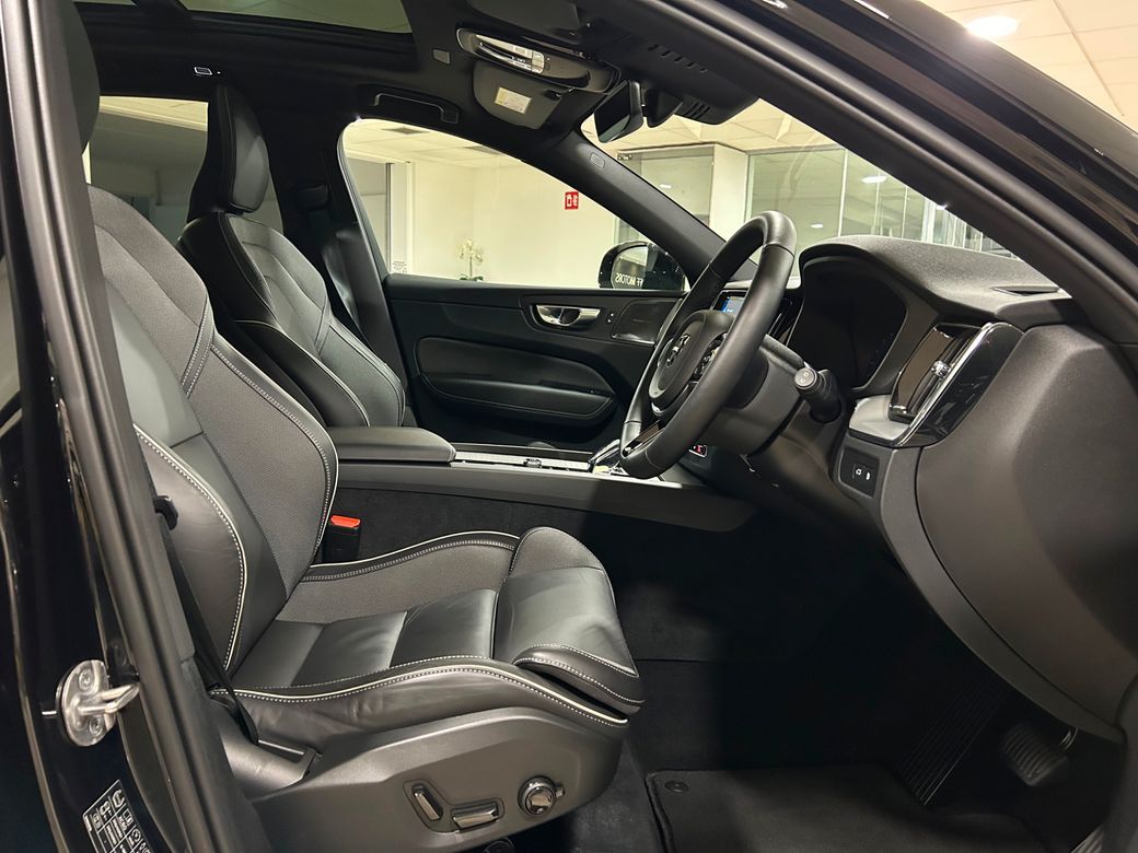 2025 Volvo XC60