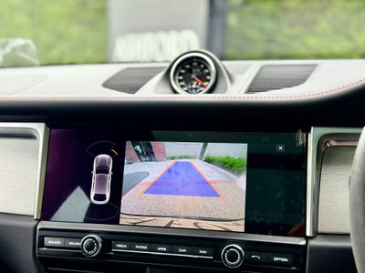 2021 Porsche Macan