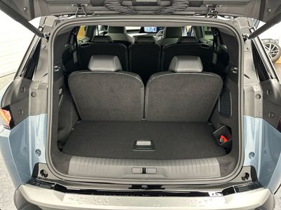 2025 Peugeot 5008