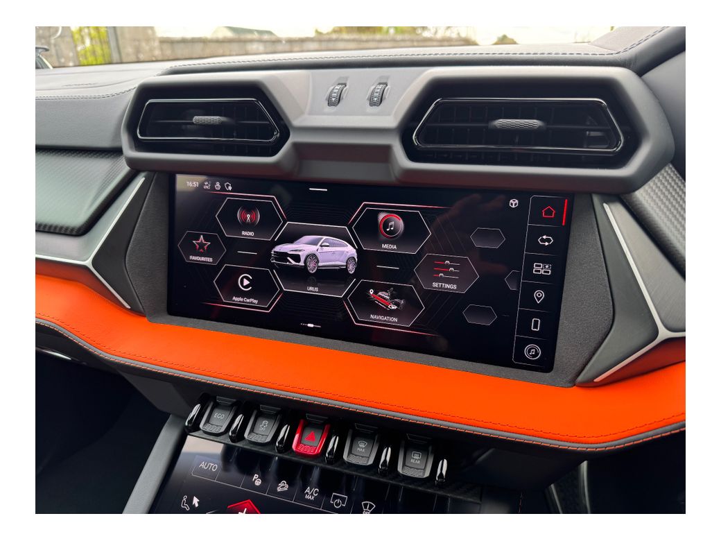 2025 Lamborghini Urus