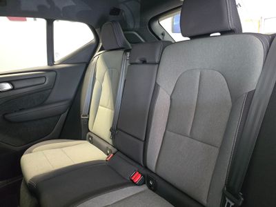 2022 Volvo XC40