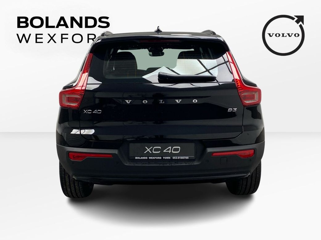 2026 Volvo XC40