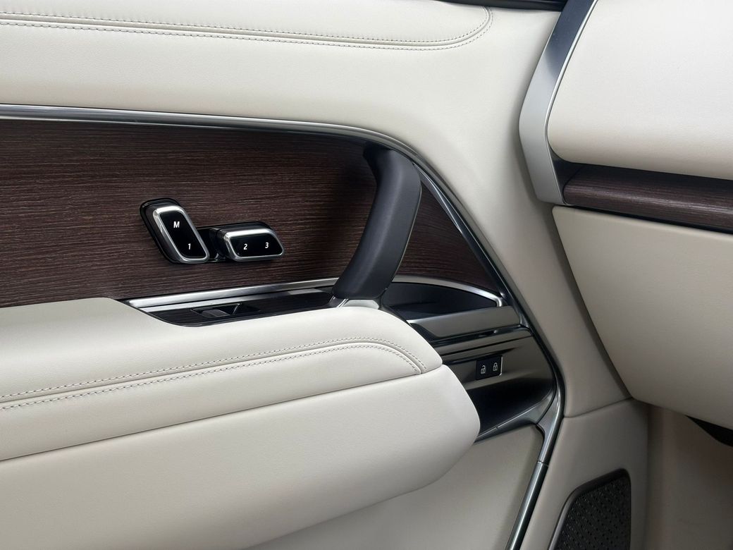 2025 Land Rover Range Rover