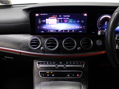 2021 Mercedes-Benz E 300