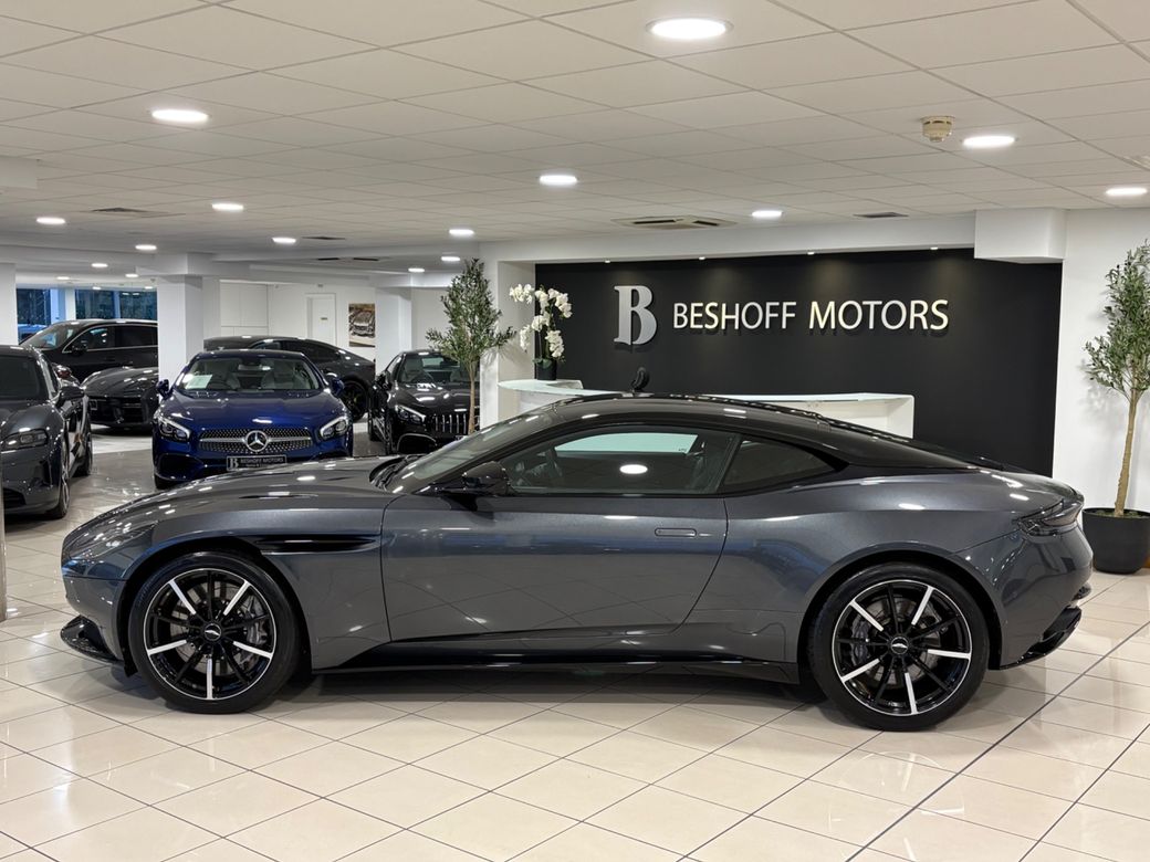 2022 Aston Martin DB11