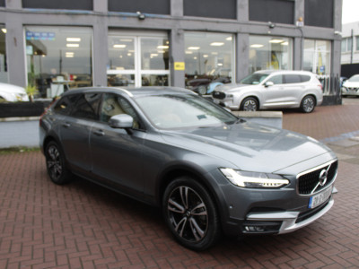 2021 Volvo V90 Cross Country
