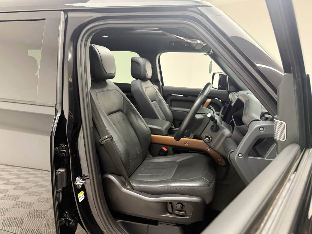 2023 Land Rover Defender