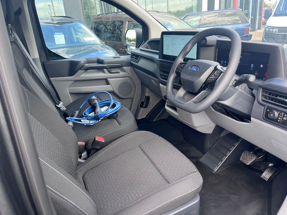 2026 Ford Tourneo Custom
