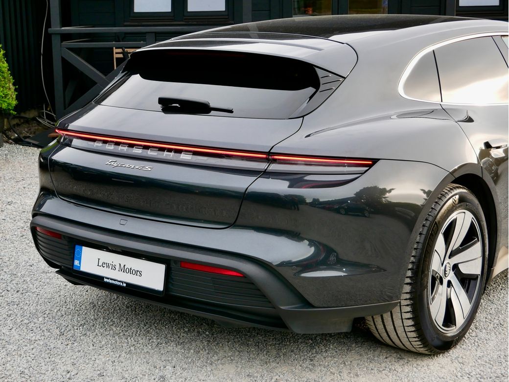 2023 Porsche Taycan