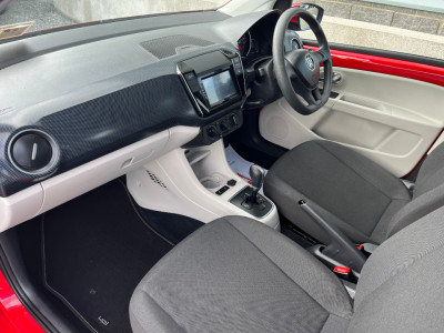 2017 Volkswagen up!