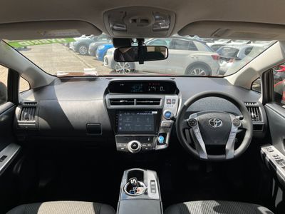 2016 Toyota Prius Alpha
