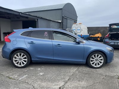 2015 Volvo V40