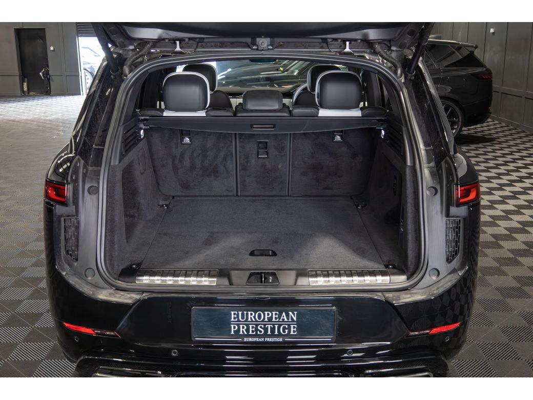 2025 Land Rover Range Rover Sport