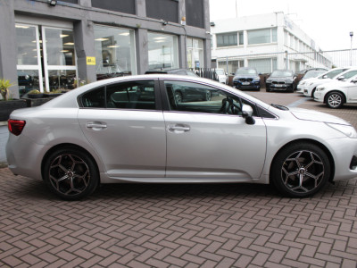 2016 Toyota Avensis