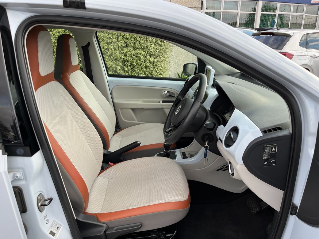 2013 Volkswagen up!