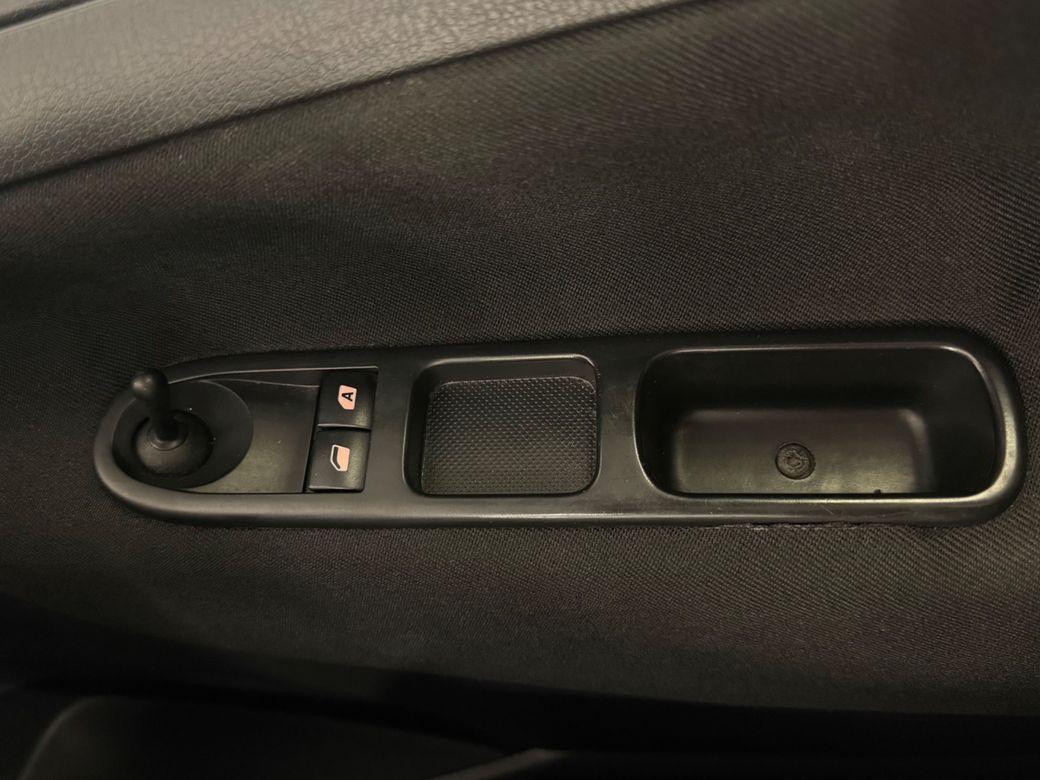 2010 Peugeot 207