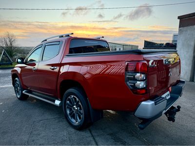 2021 Mitsubishi L200