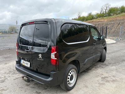 2024 Peugeot Partner