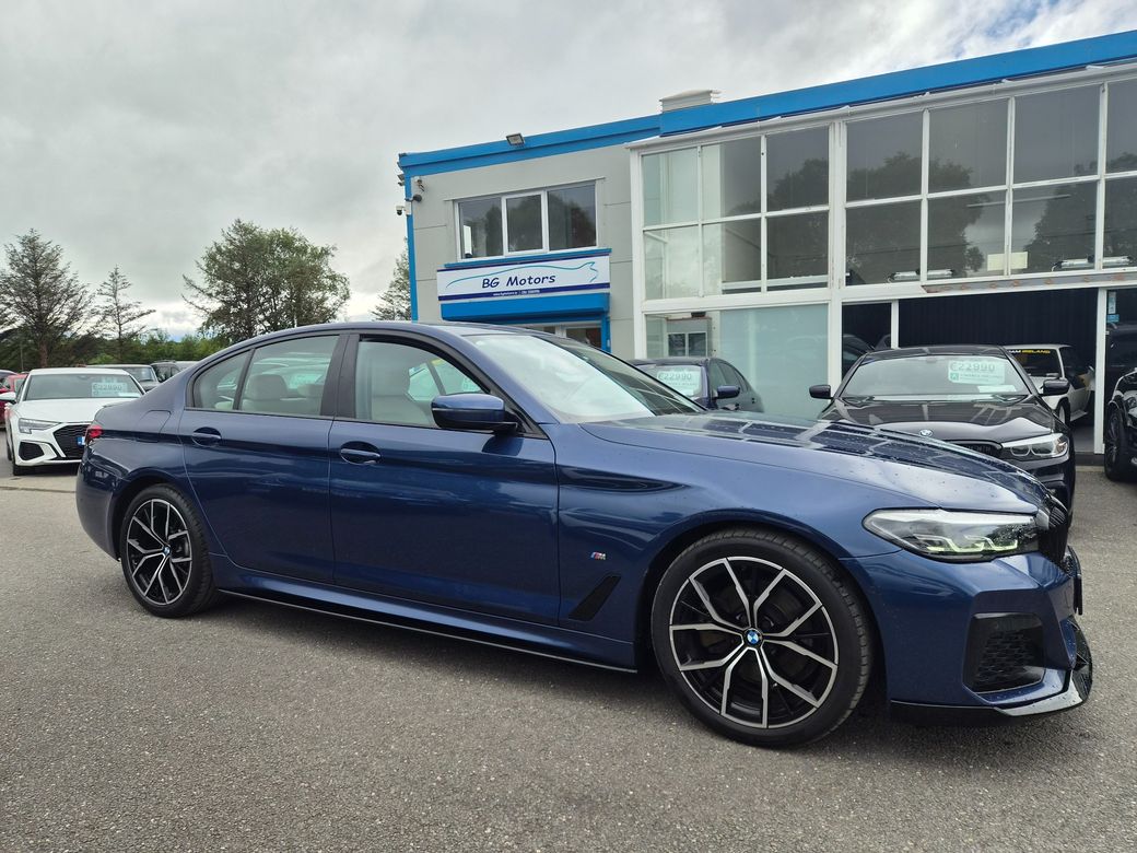2022 BMW 520