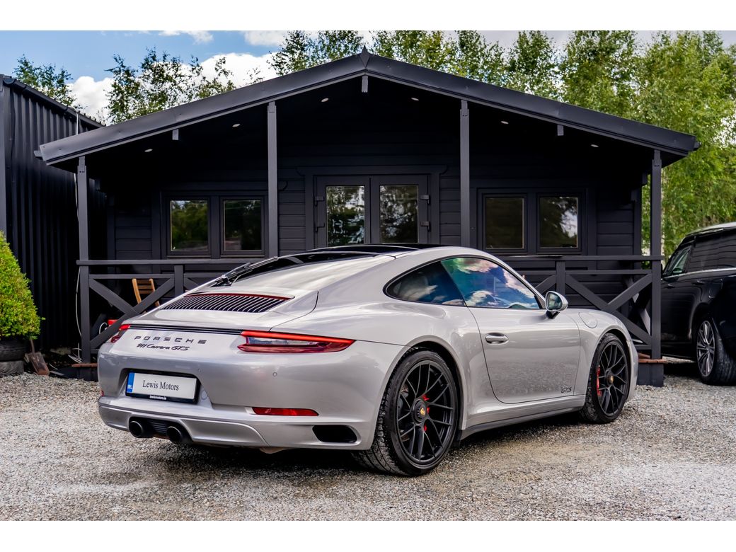 2017 Porsche 911