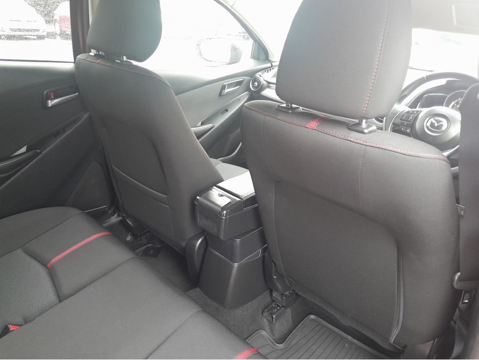2016 Mazda Mazda2