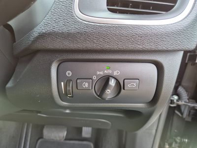 2018 Volvo V40