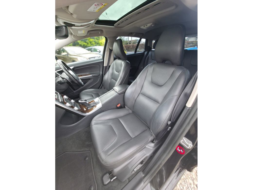 2018 Volvo V60 Cross Country