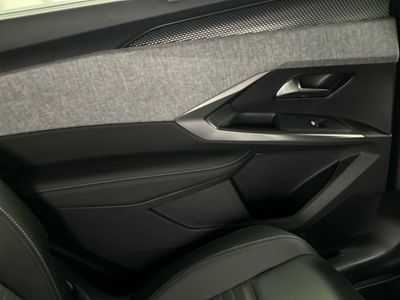 2025 Peugeot 5008