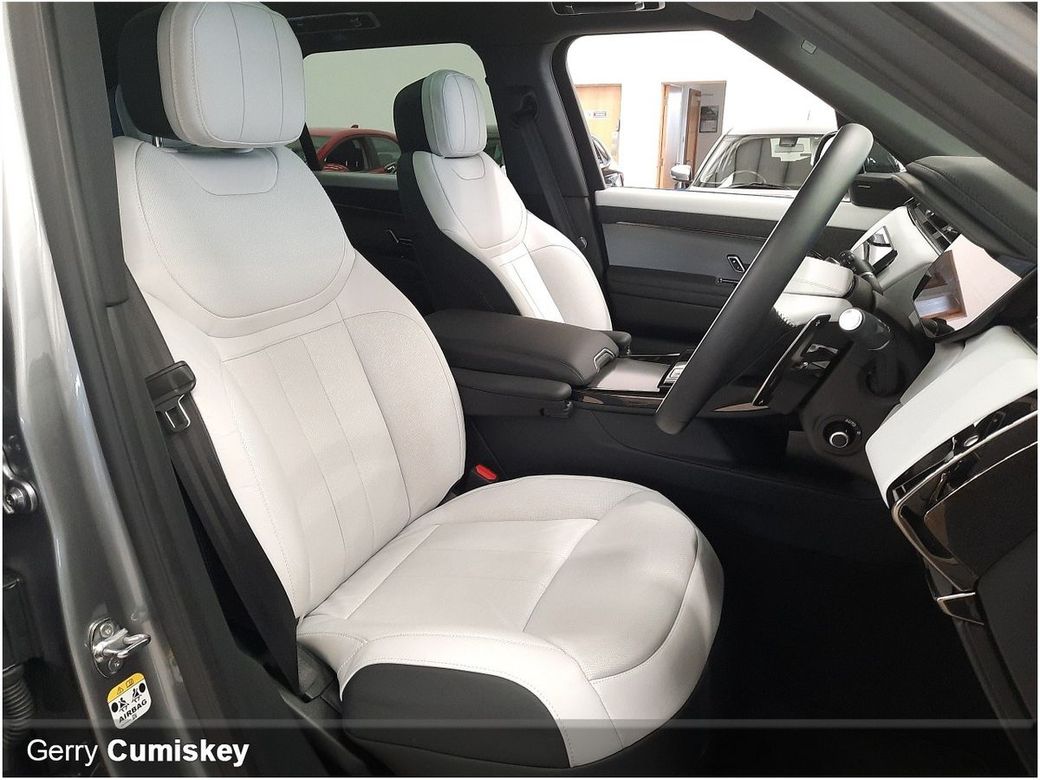 2025 Land Rover Range Rover Sport