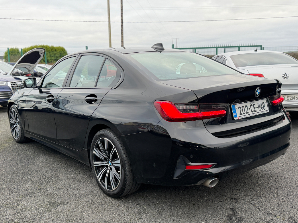 2020 BMW 318
