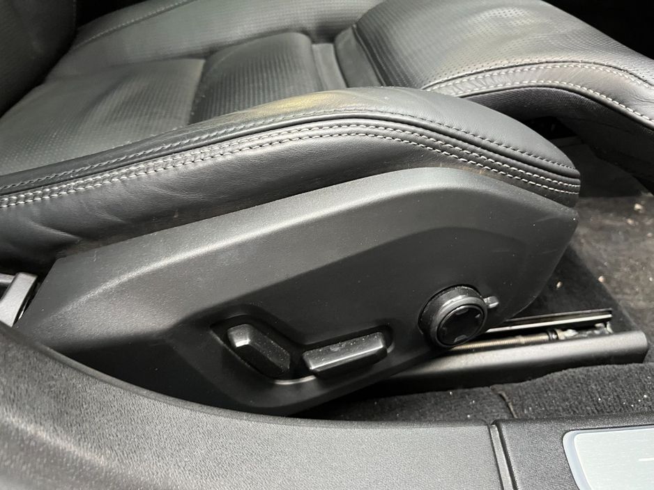 2022 Volvo V90