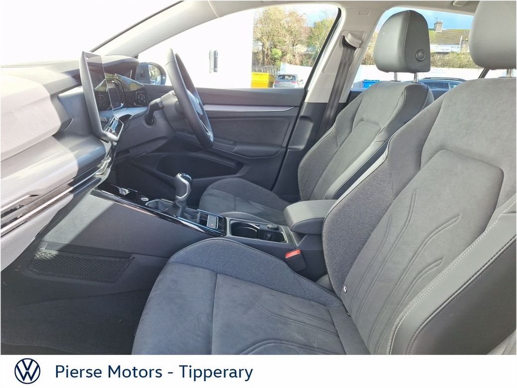 2025 Volkswagen Golf