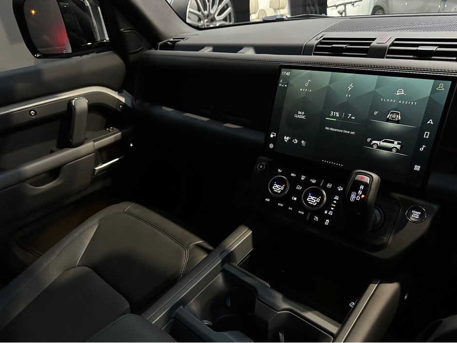 2026 Land Rover Defender