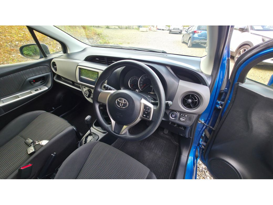 2015 Toyota Vitz