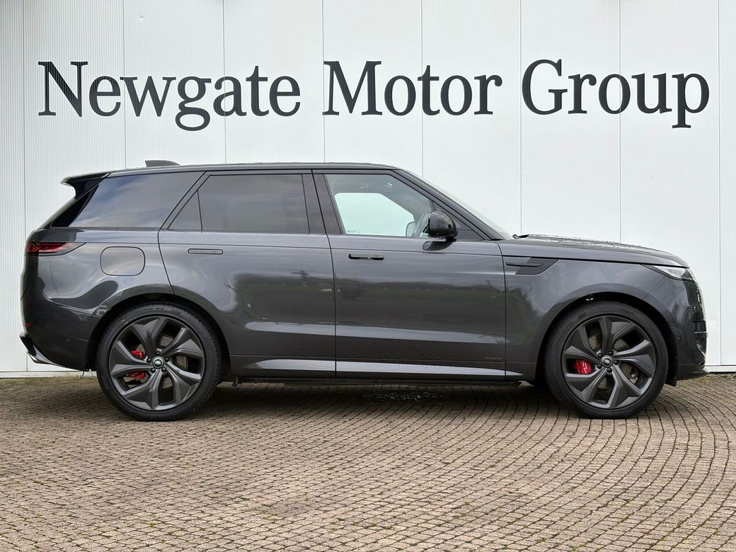 2025 Land Rover Range Rover Sport