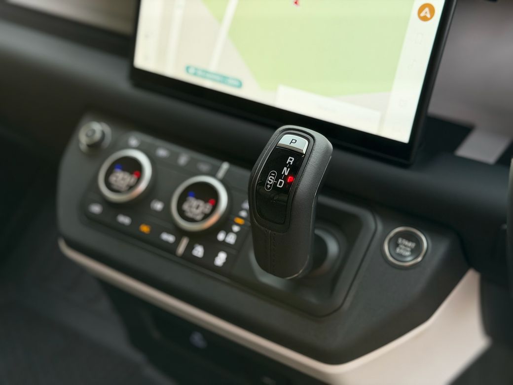 2025 Land Rover Defender