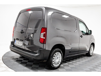 2023 Peugeot Partner