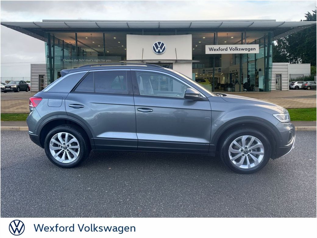 2025 Volkswagen T-Roc
