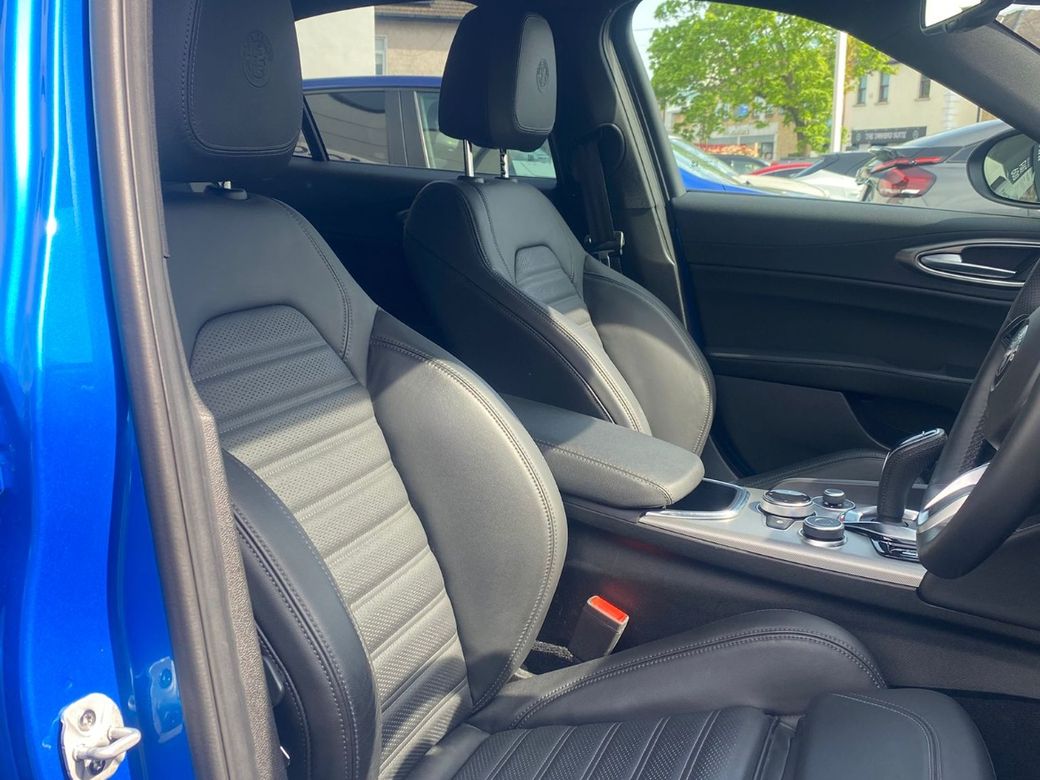 2025 Alfa Romeo Giulia