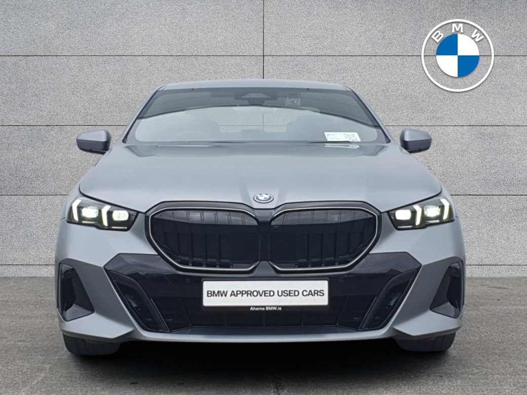 2026 BMW 530
