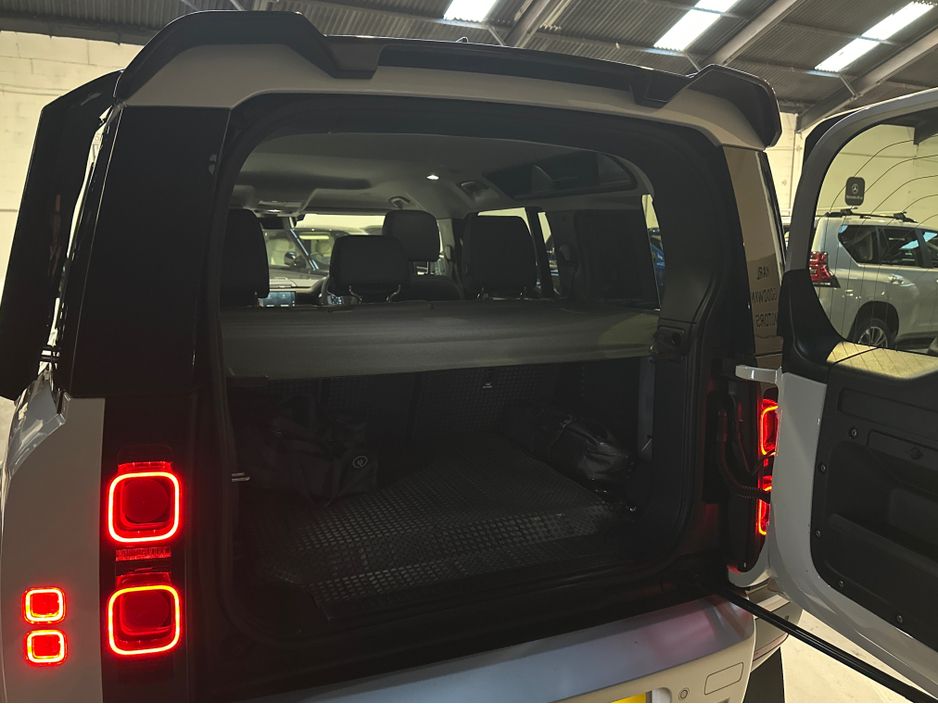 2025 Land Rover Defender