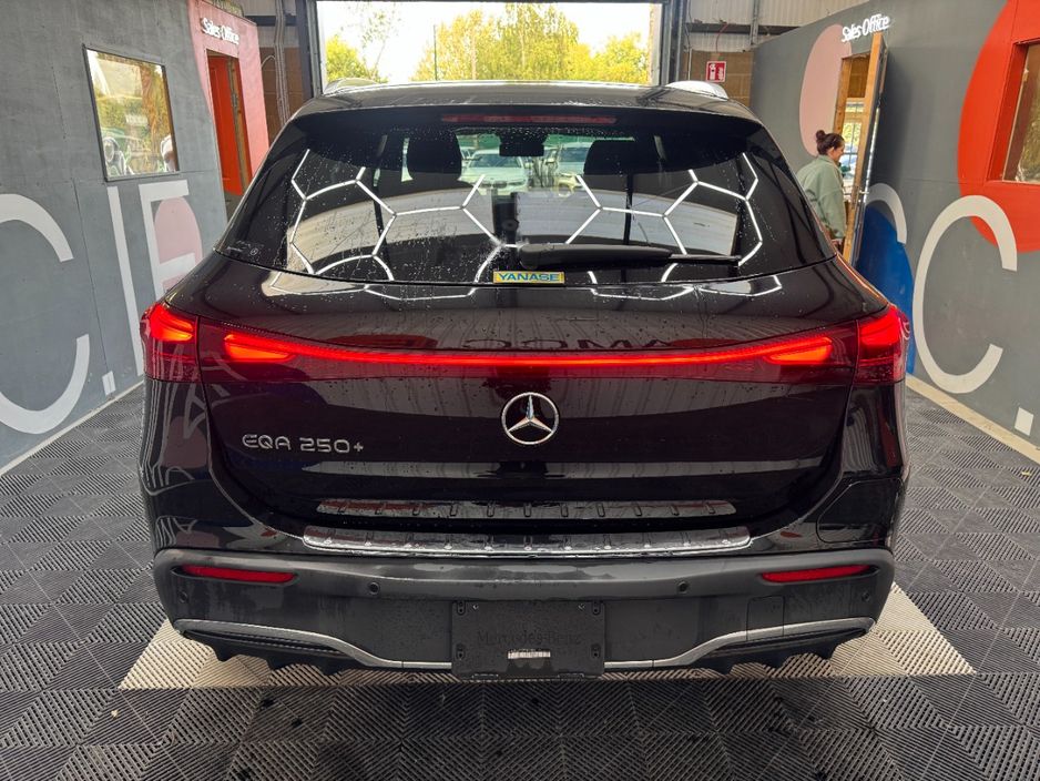 2025 Mercedes-Benz EQA