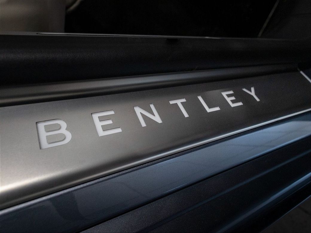 2025 Bentley Flying Spur