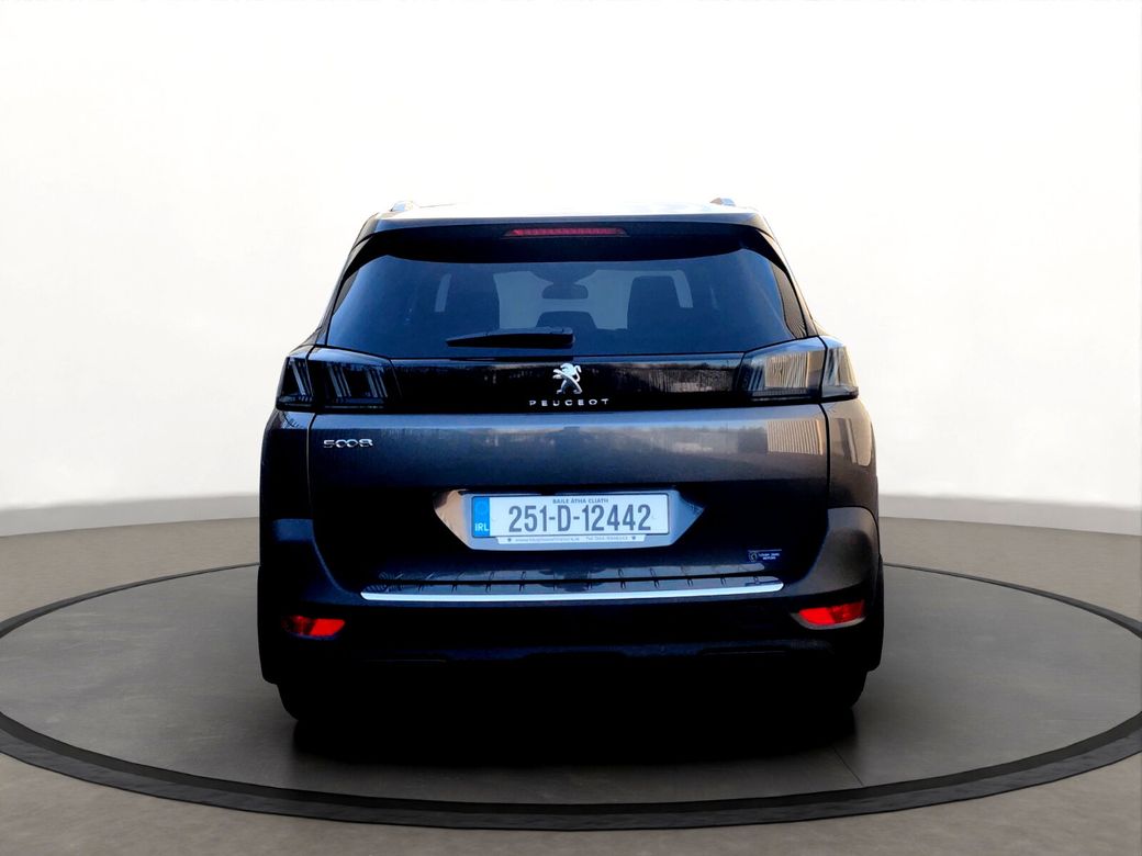 2025 Peugeot 5008