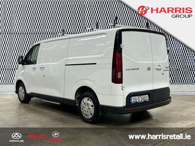 2025 White Maxus Deliver 7