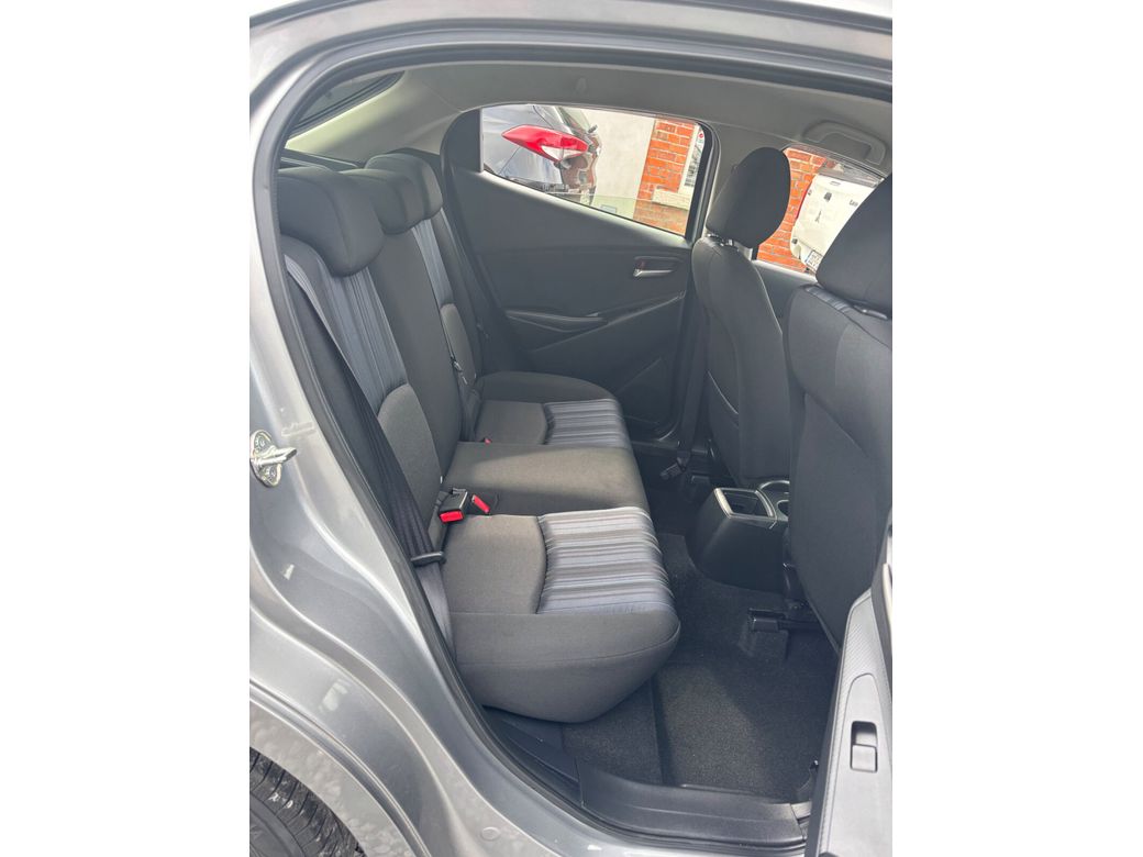 2016 Mazda Demio